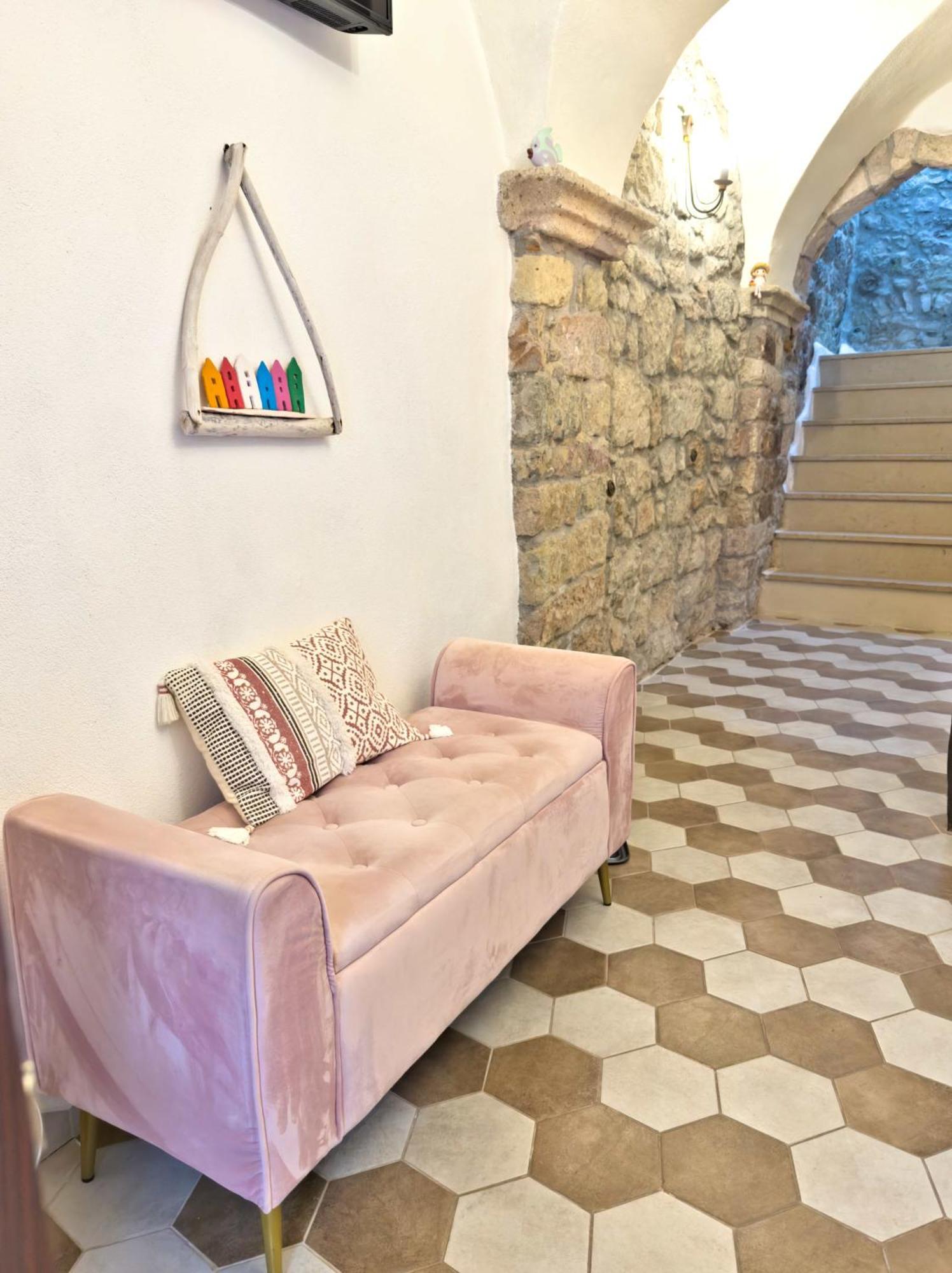 Regnos Altos Boutique Rooms Боза Екстериор снимка