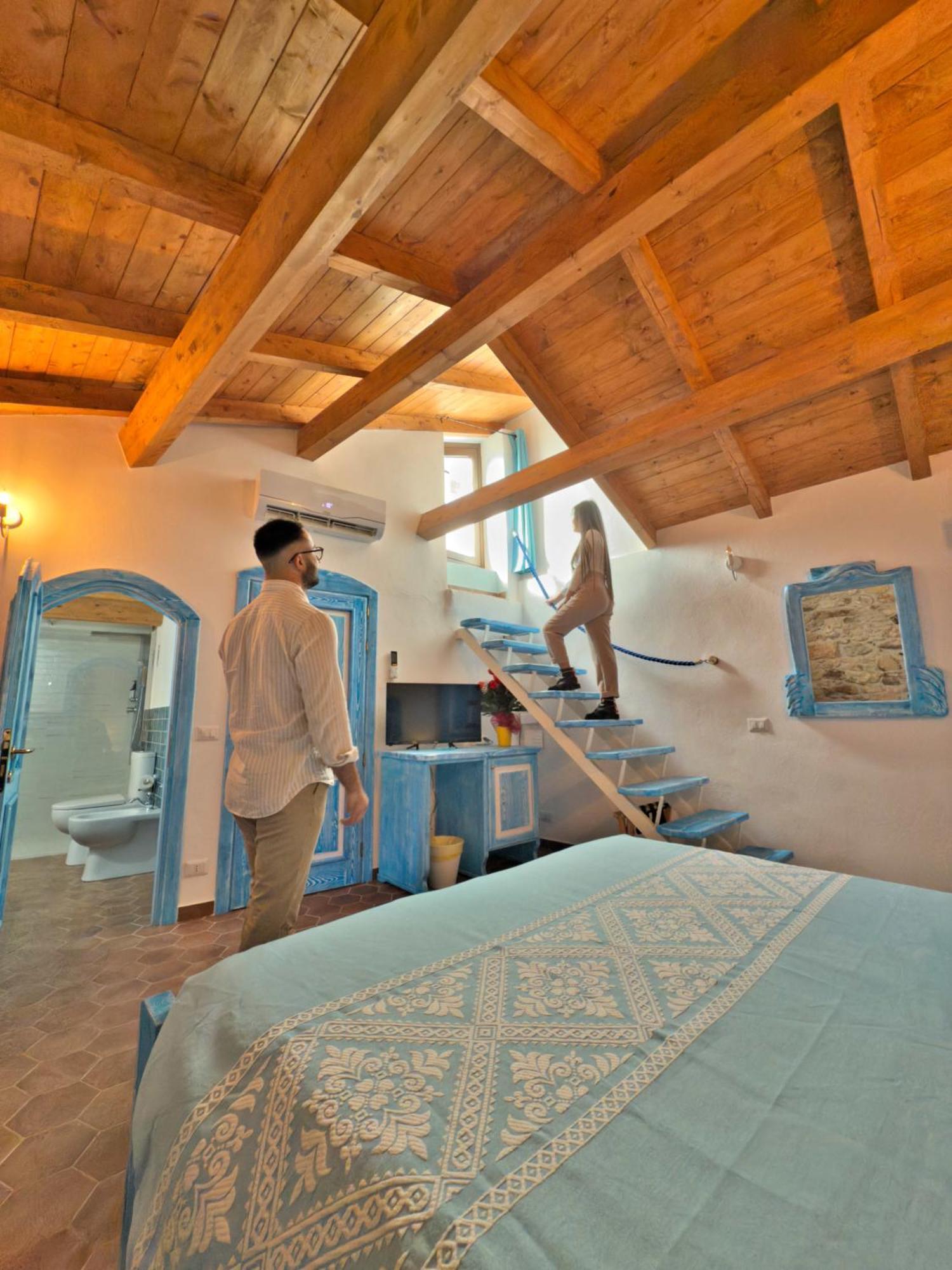 Regnos Altos Boutique Rooms Боза Екстериор снимка